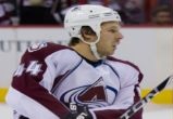 Avalanche signs Porter and Wilson